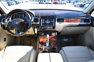 2012 Volkswagen Touareg V6 TDI Lux